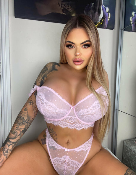 miss lexie x erotic actress photos