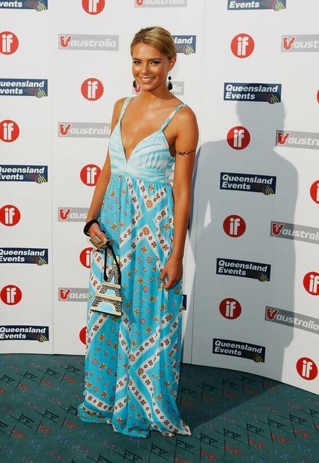 Indiana Evans nudes star pictures