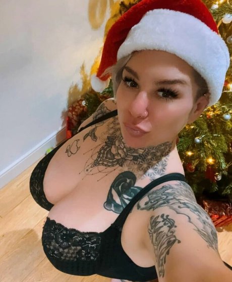 Katiesummer222 art actress galleries