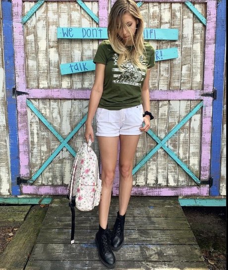 Abigail Cristea free actress pictures