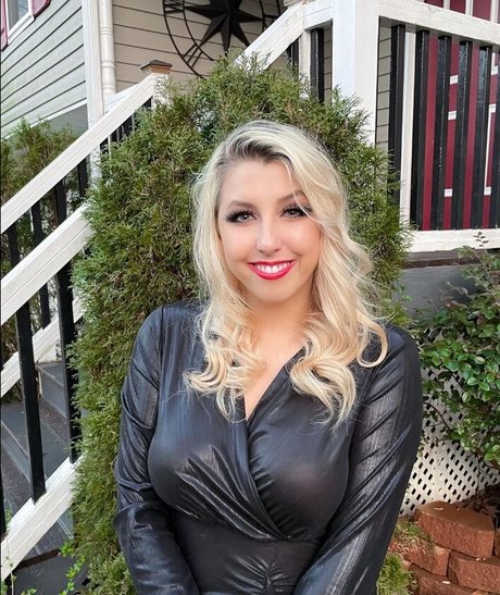 Abigail Cristea hot pornstar photos