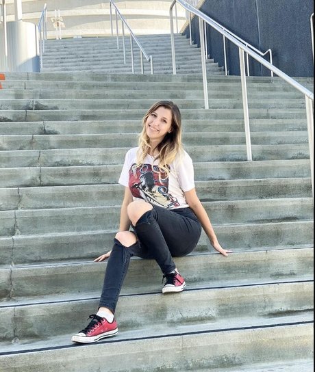 Abigail Cristea model exclusive img