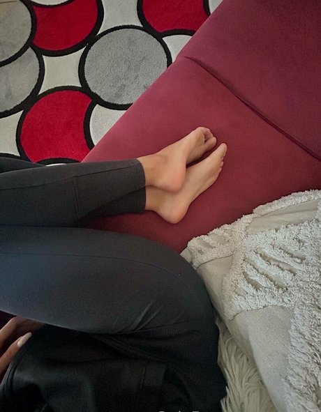 clomaj model beautiful img