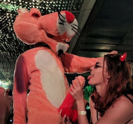 Hintilla Nariely star art images