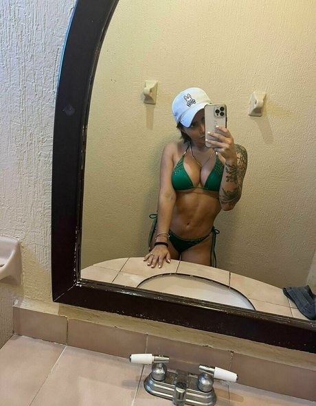 piel morenita z model xxx gallery