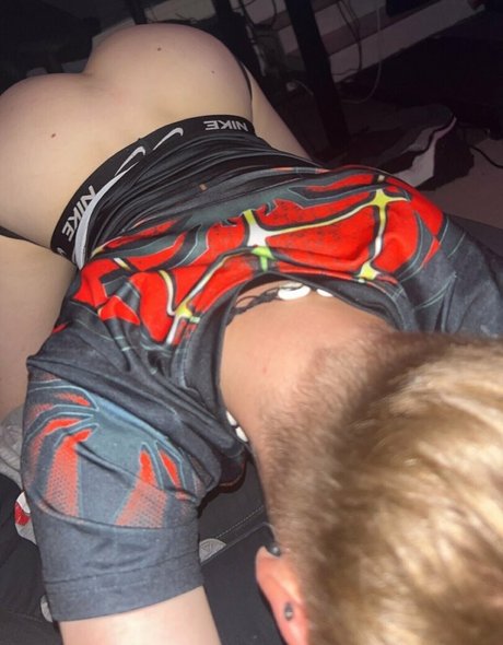 luistwinkyy model perfect picture