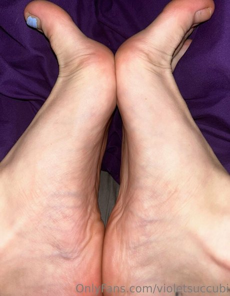 violetsuccubi naked model gallery