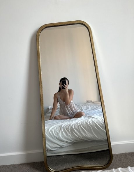 Danielleshayes beautiful actress photo