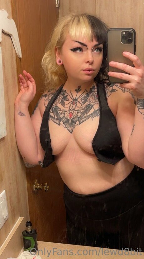 reaghanblackhart sexy actress pics