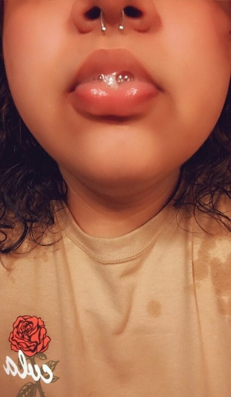 fall4angelic star erotic image