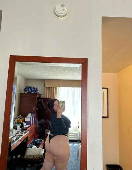 haleybbrodock model erotic picture