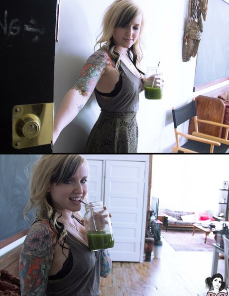 Vesta SG model adult photos