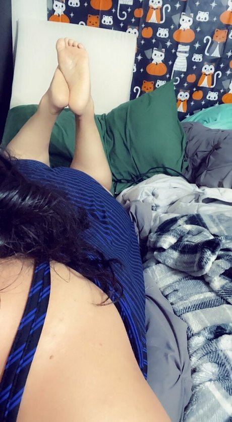 dizzykittenpaws model sexy gallery