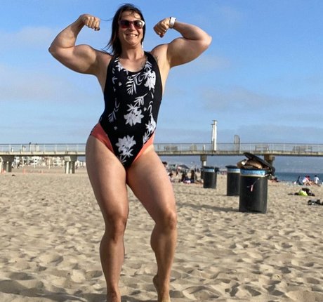 Eva The Supergirl best actress gallery