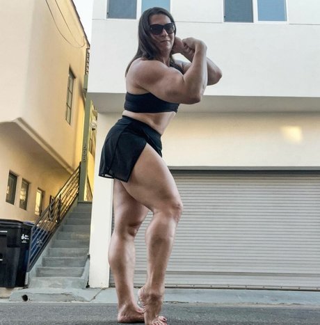 Eva The Supergirl pornstar perfect photos