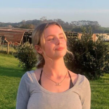 Aluca Jones star archive