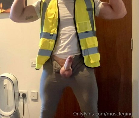 muscleginger xxx pornstar pics