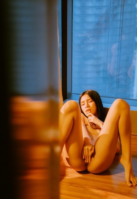 onlycarlyn model free img