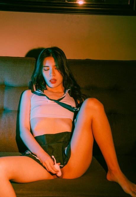 onlycarlyn pornstar beautiful pic