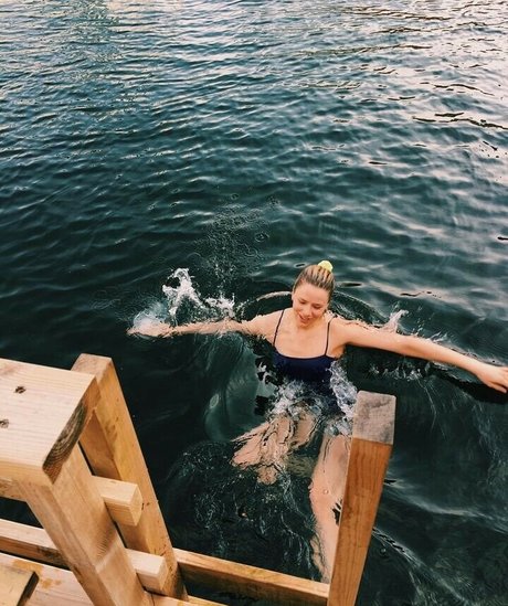 Dagny Norvoll Sandvik xxx actress image