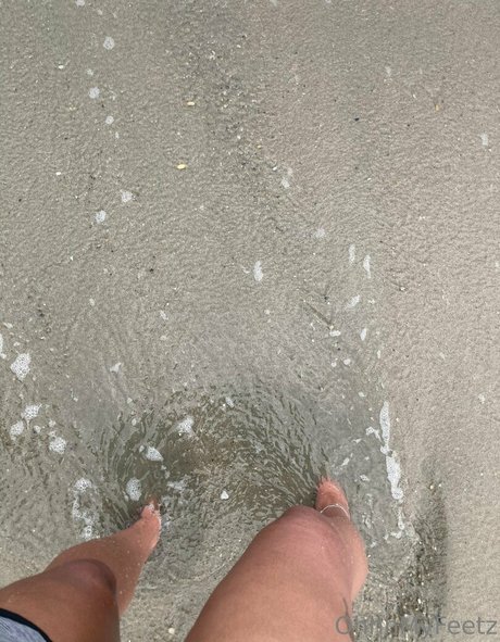 ohhhmyfeetz star erotic galleries