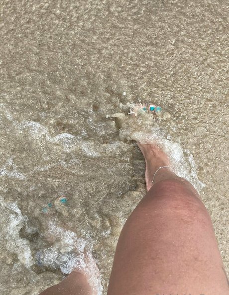 ohhhmyfeetz model porn photo