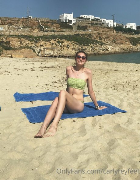 carlyreyfeet xxx star pic