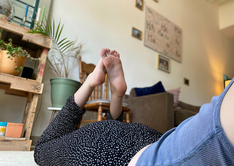 carlyreyfeet art actress pic