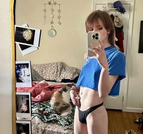 Daychain nude actress archive