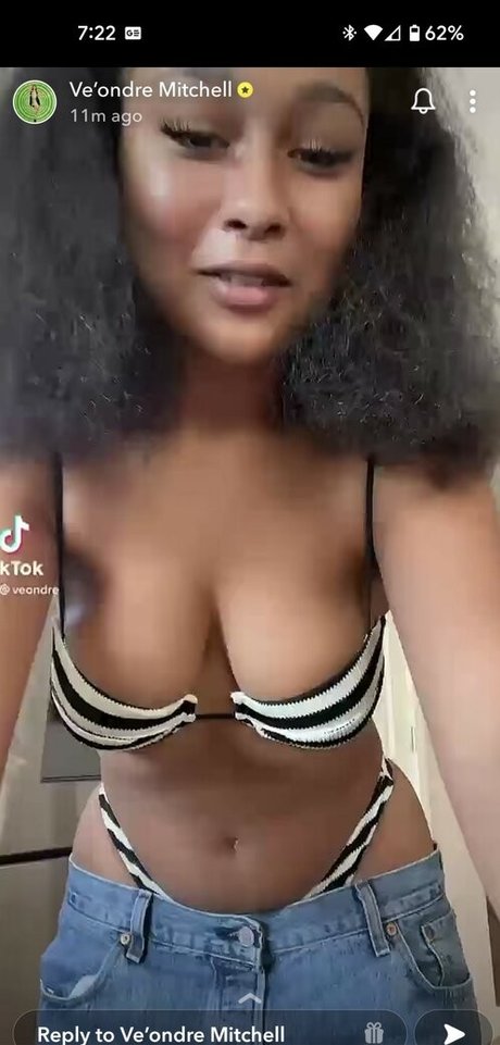 Veondre Mitchell model naked gallery