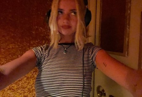 Claire Rosinkranz hd pornstar galleries