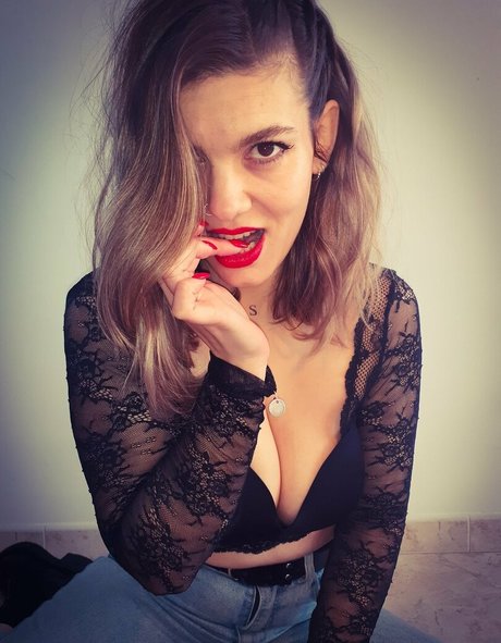 Sol Sanchez porn model image