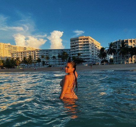 Madwavyy star naked photos