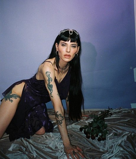 Lilith Czar model nudes photo