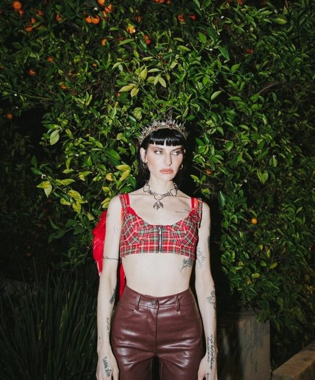 Lilith Czar model nude pics