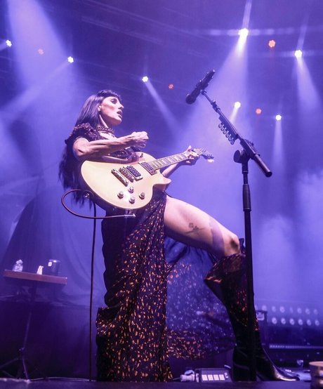 Lilith Czar pornstar naked archive