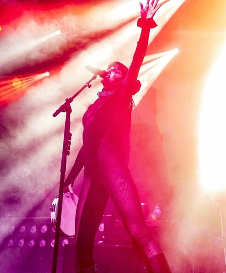 Lilith Czar sex actress pics