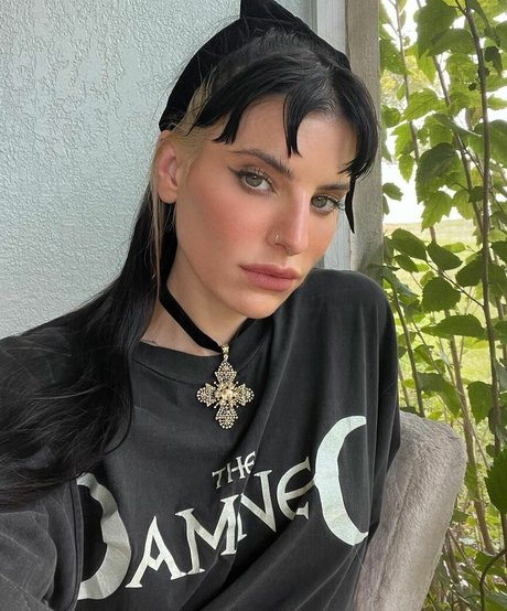 Lilith Czar star art image