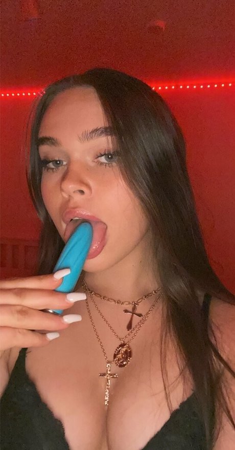 juicyicelandicbooty art pornstar pic