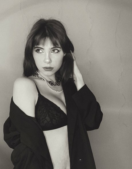 zlatka lesenok beautiful actress picture