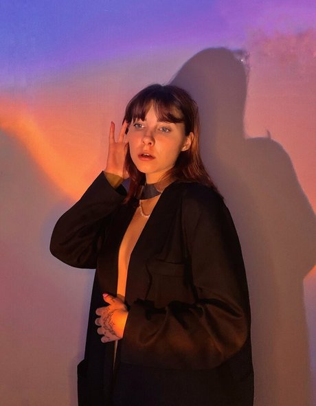 zlatka lesenok hd star image