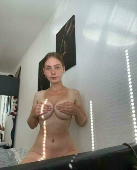 lucy fans vip free pornstar pic