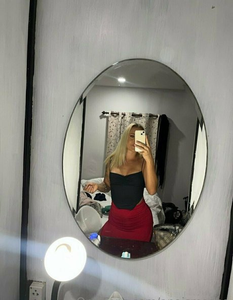 sianaanaom perfect star pic