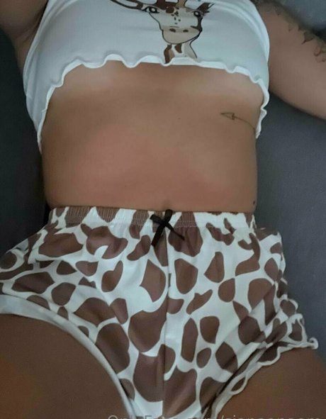 sianaanaom model naked pic