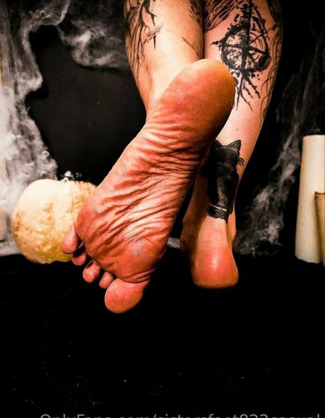 sistersfeet822casual model erotic img