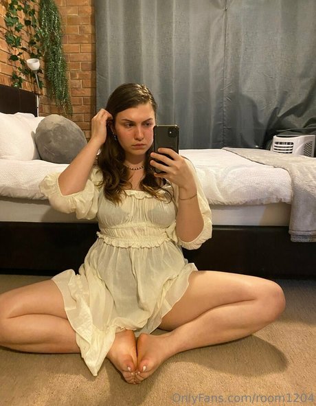 room1204 naked model archive