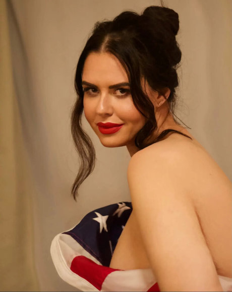 Politicians Female hot star img