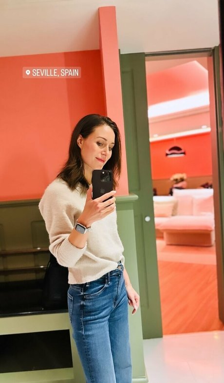 Politicians Female star hot pictures