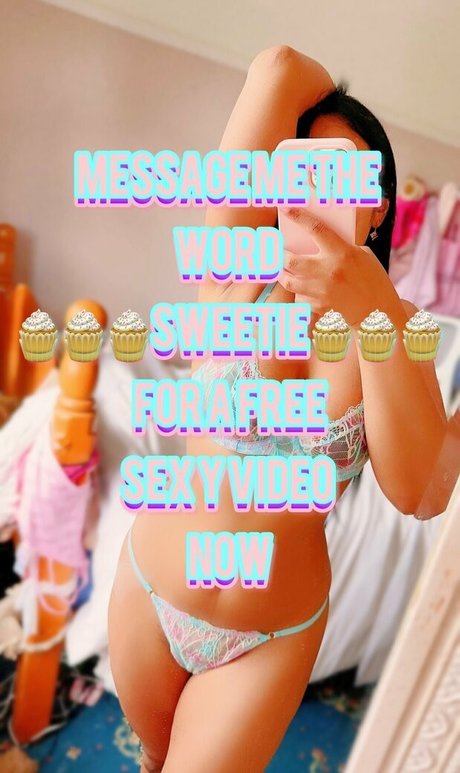 itsmomosweeterthansweet beautiful model pictures