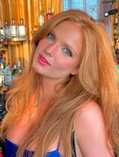 Sophia La Corte star sex pics